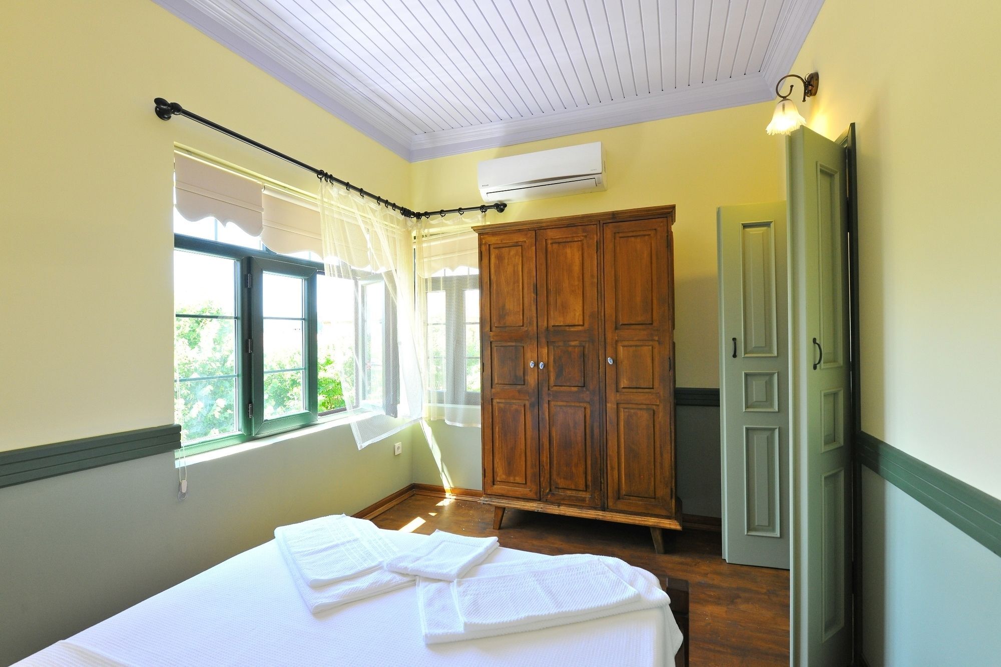 İmroz Petrino Goekceada Hotel&Kitchen מראה חיצוני תמונה